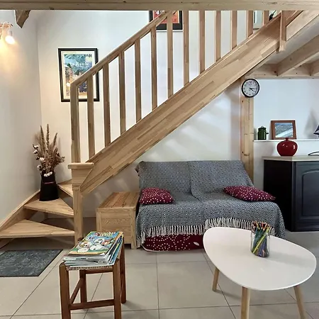 Daire Maison 2 Pieces - Secteur Calme Et Verdoyant - - Lb900-008 *